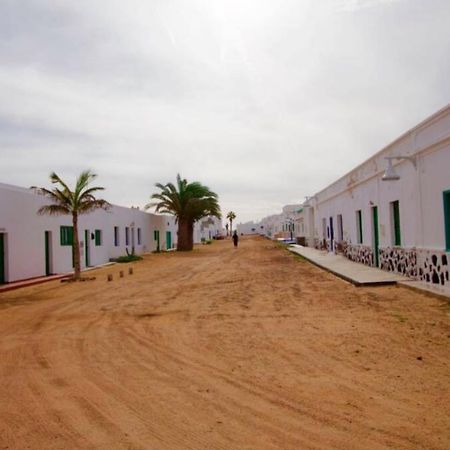 Lightbooking La Graciosa Caleta de Sebo Εξωτερικό φωτογραφία